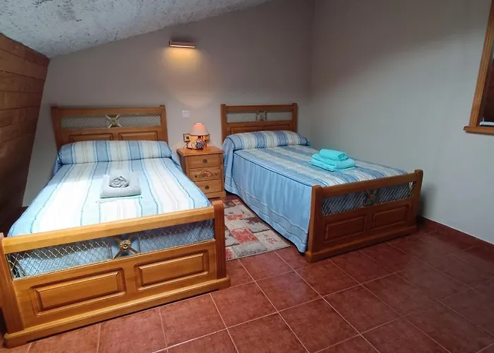 Casa Millar. * Huergas de Gordon